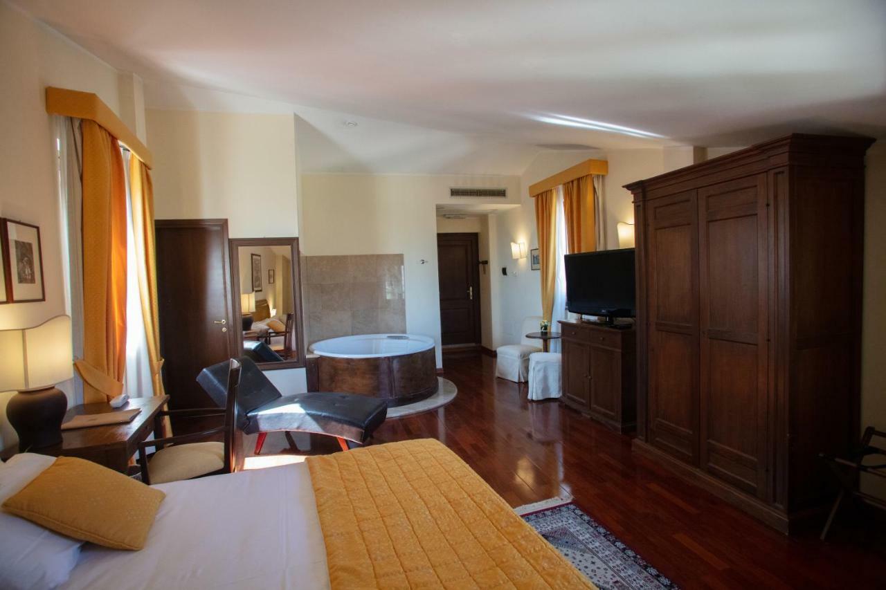 Hotel La Bastiglia à Spello Extérieur photo