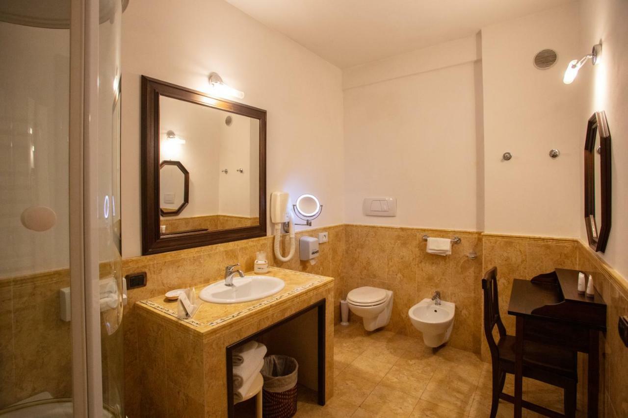 Hotel La Bastiglia à Spello Extérieur photo